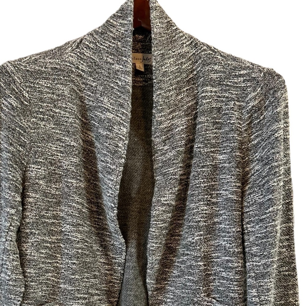 Mason Jules large, open‎ front, gray and white sweater